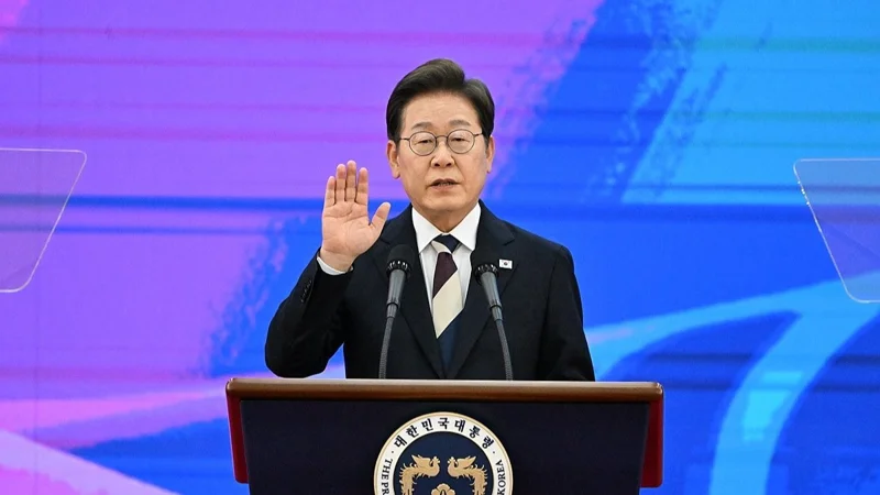 Ли Чжэ Мён официально приступил к обязанностям президента Южной Кореи