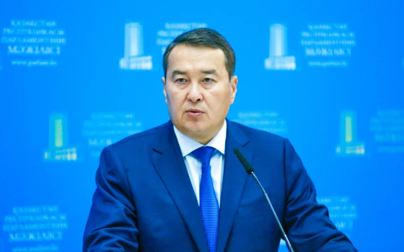 Әлихан Смайылов 