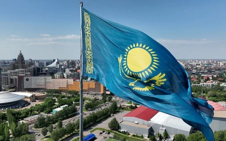 President President Tokayev attends flag raising ceremony on State Symbols Day
