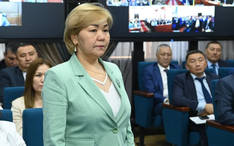 Qyzylordada Medıtsınalyq jáne farmatsevtıkalyq baqylaý komıteti departamentiniń basshysy aýysty