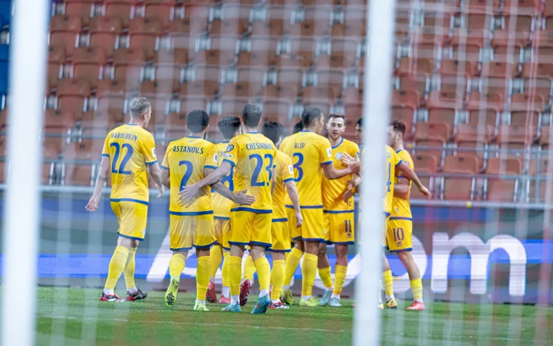 Fýtbol: Qazaqstan jáne Belarýs kezdesýinde negizgi quramda kimder alańǵa shyǵady