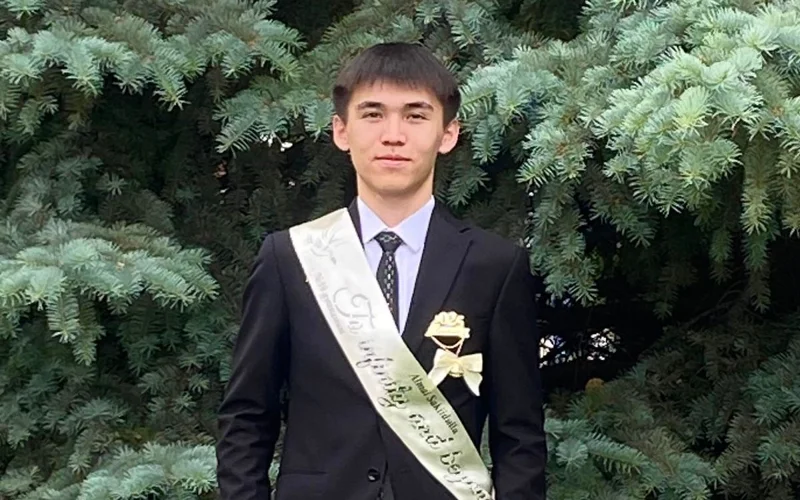 ученик из Алматинской области выиграл гранты в университетах США и Малайзии