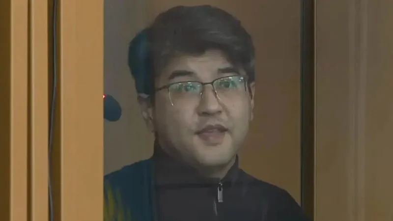 Сот Қуандық Бишімбаевтың балаларына төлейтін алиментті азайтудан бас тартты 