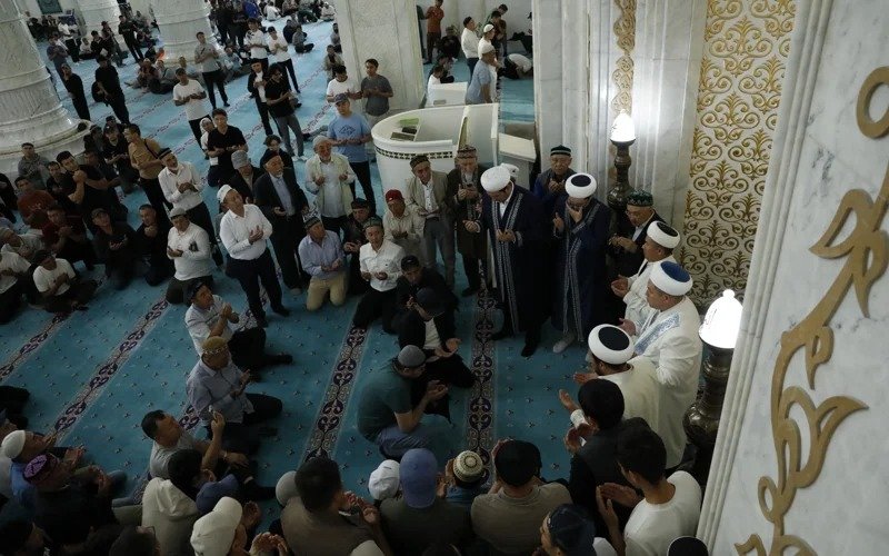Kazakhstan marks Kurban Ait with nationwide mosque prayers Kazakhstan marks Kurban Ait with nationwide mosque prayers