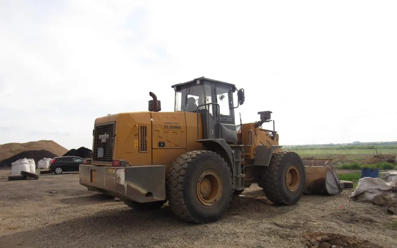 Мужчина погиб под колесами трактора в Акмолинской области