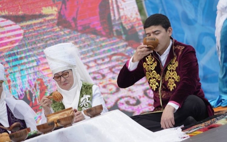 саумал бие сүті