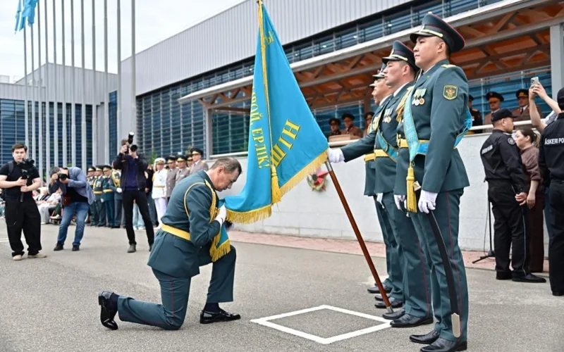  Свыше 200 выпускников Национального университета обороны получили дипломы магистра