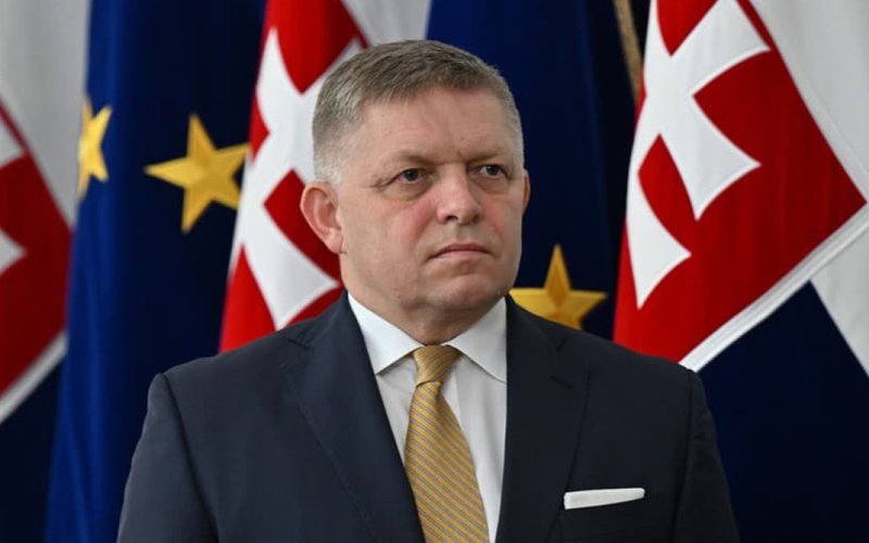 Роберт Фицо Роберт Фицо