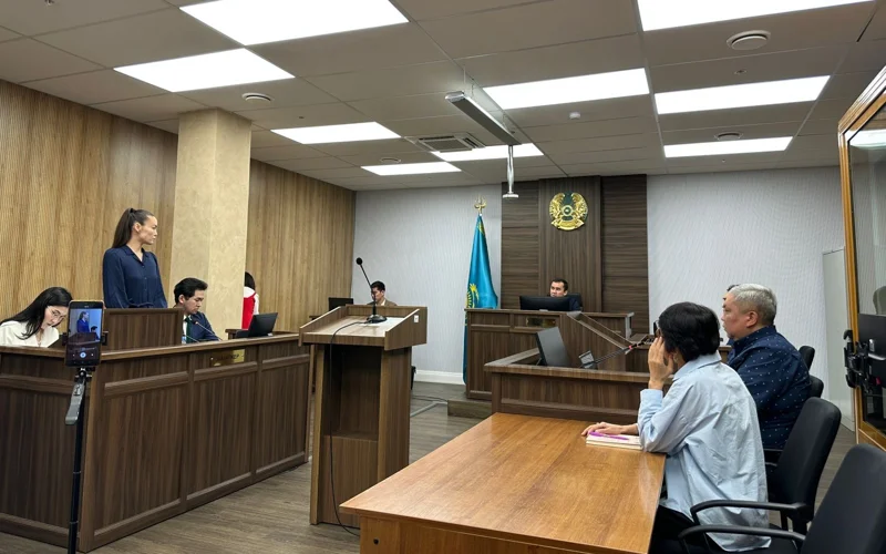 Суд по делу экс-дипломата Сакена Мамаша