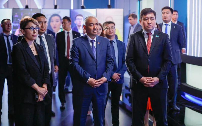 Председатель Парламента Кыргызстана посетил Телерадиокомплекс Президента РК