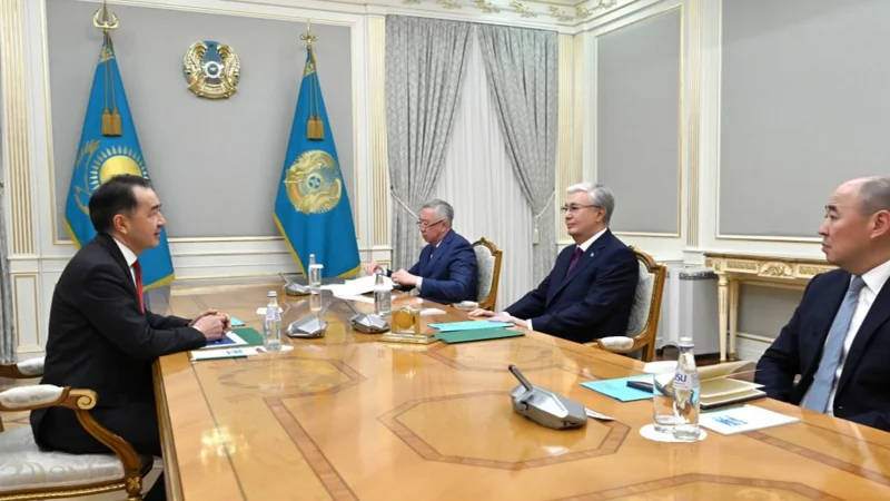 Президент Қасым-Жомарт Тоқаев Еуразиялық экономикалық комиссия алқасының төрағасы Бақытжан Сағынтаевты қабылдады