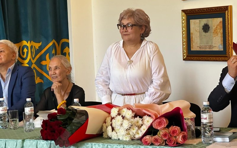 Keden tarıhyna qatysty biregeı jınaq jaryqqa shyqty Keden tarıhyna qatysty biregeı jınaq jaryqqa shyqty