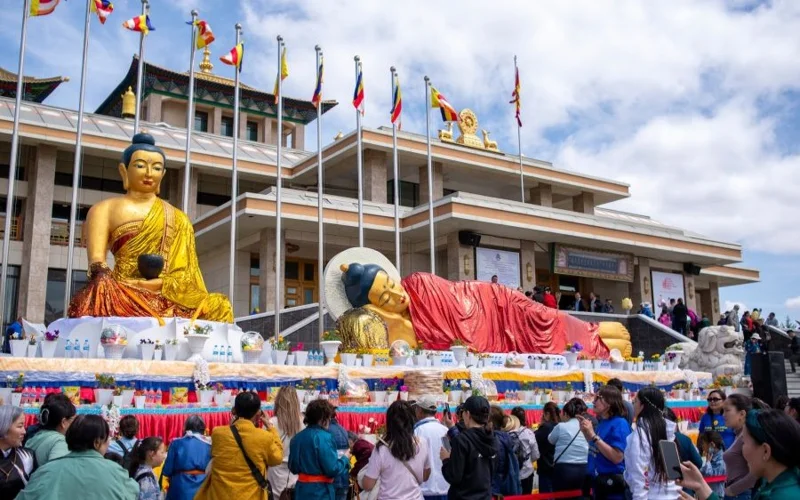 Будда күніне орай Моңғолияда діни рәсімдер мен мерекелік шаралар өтуде