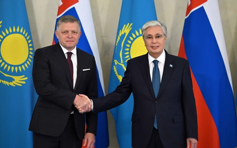 Қасым-Жомарт Тоқаев Словакия Премьер-министрі Роберт Фицомен келіссөз жүргізді