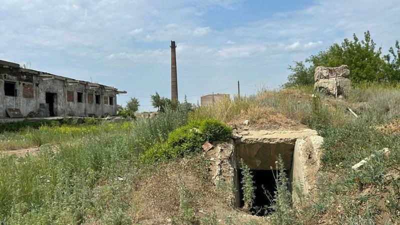 развалины Алгинского химзавода развалины Алгинского химзавода