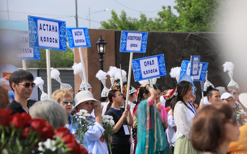 «Ǵasyrlarǵa jalǵasqan erlik» forýmy Álııa Moldaǵulovanyń 100 jyldyǵyna arnaldy «Ǵasyrlarǵa jalǵasqan erlik» forýmy Álııa Moldaǵulovanyń 100 jyldyǵyna arnaldy