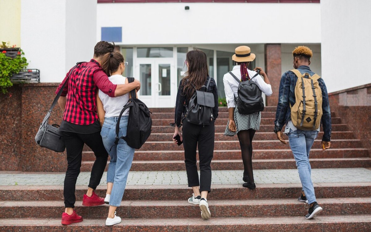 Жақын пландағы ашық фотолар