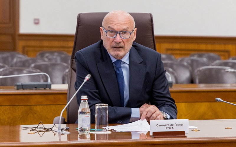 Олжас Бектенов обсудил с главой Roca Group Сантьяго де Гомар Рока строительство завода в Кызылординской области Олжас Бектенов обсудил с главой Roca Group Сантьяго де Гомар Рока строительство завода в Кызылординской области