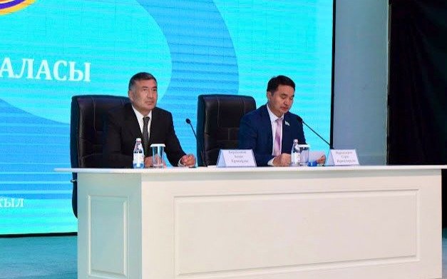 Қолқаны қапқан сасық иіс: Қонаев тұрғыны әкімге шағымданды Қолқаны қапқан сасық иіс: Қонаев тұрғыны әкімге шағымданды