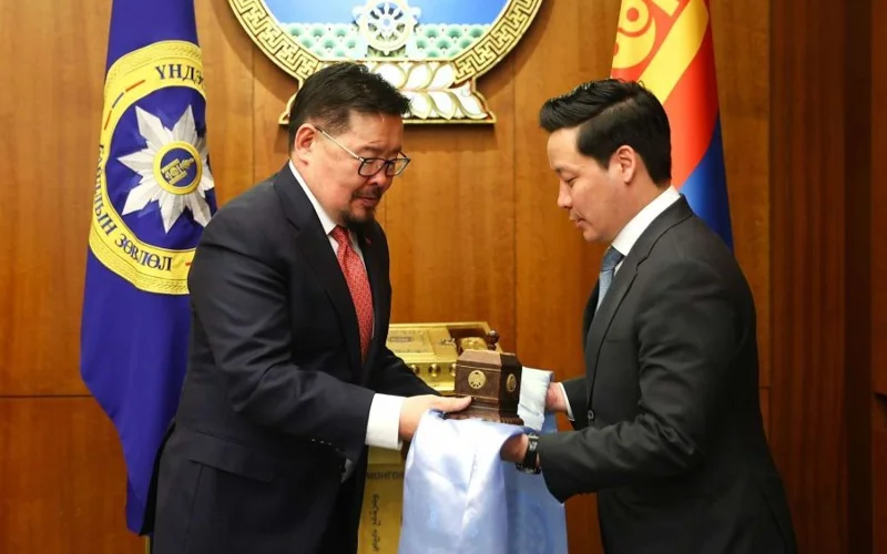 Алтанхуягийн Уйлстугулдур Моңғолия Президенті Әкімшілігінің басшысы болып тағайындалды