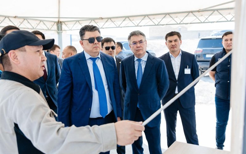 Во всех западных регионах Казахстана отмечен низкий уровень обеспеченности дорогами Во всех западных регионах Казахстана отмечен низкий уровень обеспеченности дорогами