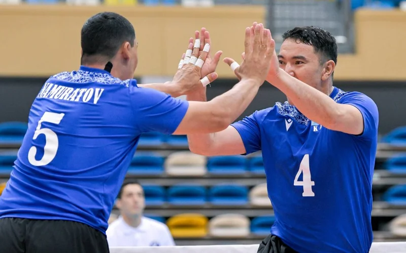 Сборная Казахстана выиграла чемпионат Азии по волейболу сидя