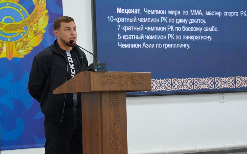 Чемпион по ММА Василий Тахтай Чемпион по ММА Василий Тахтай