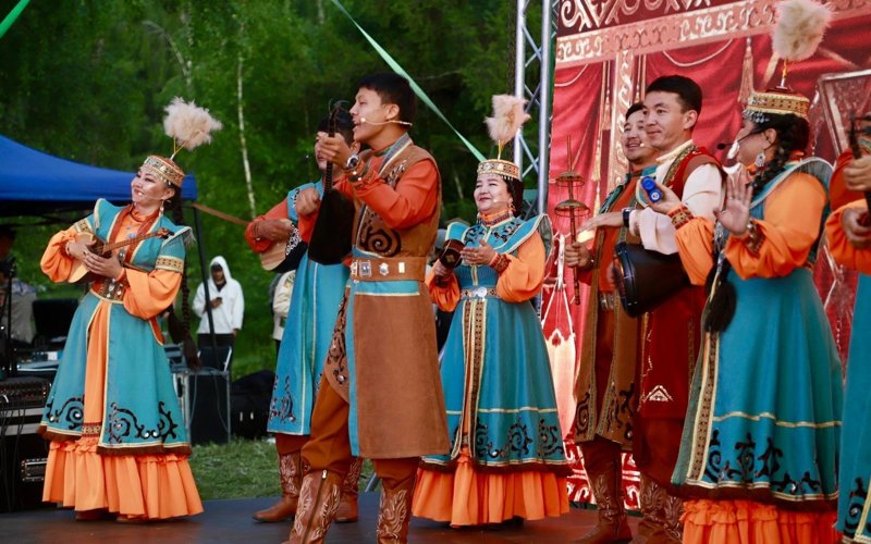 В Катон-Карагае прошли конференция и фестиваль В Катон-Карагае прошли конференция и фестиваль