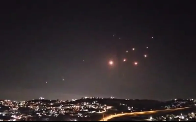 Иран начал массированную комбинированную атаку на Израиль