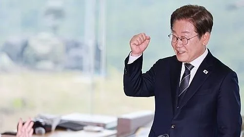 S. Korea's Lee vows efforts to swiftly restore dialogue channel with N. Korea