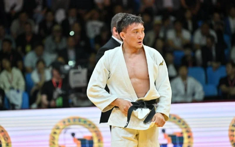 Eset Qýanov