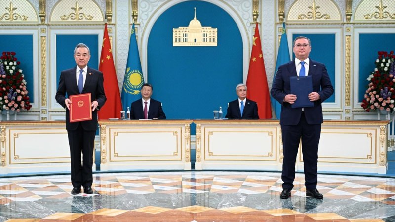 Қазақстан мен Қытай 24 үкіметаралық келісімге қол қойды Қазақстан мен Қытай 24 үкіметаралық келісімге қол қойды