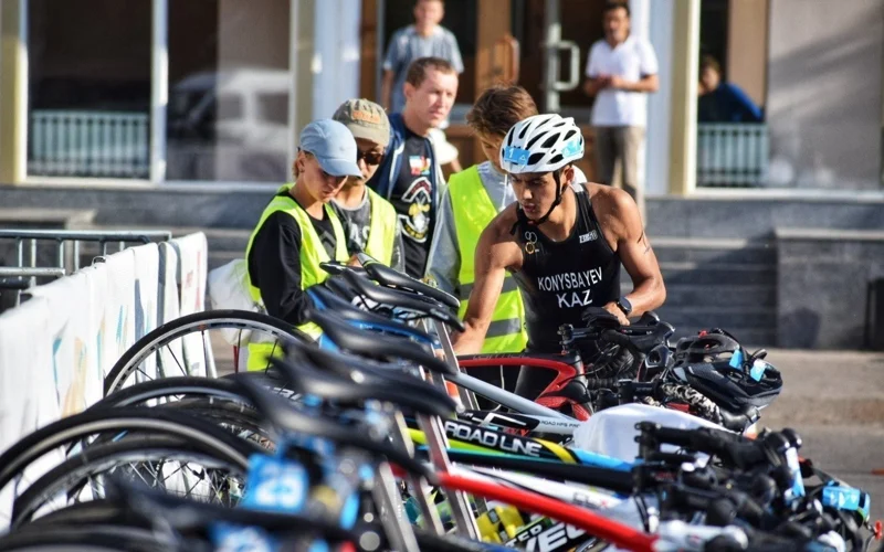 Казахстанцы взяли три «золота» на этапе Кубка Азии по триатлону