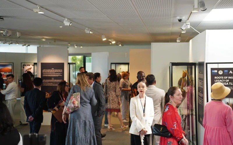 Exhibition honoring Nurgissa Tlendiyev unveils in Paris Exhibition honoring Nurgissa Tlendiyev unveils in Paris