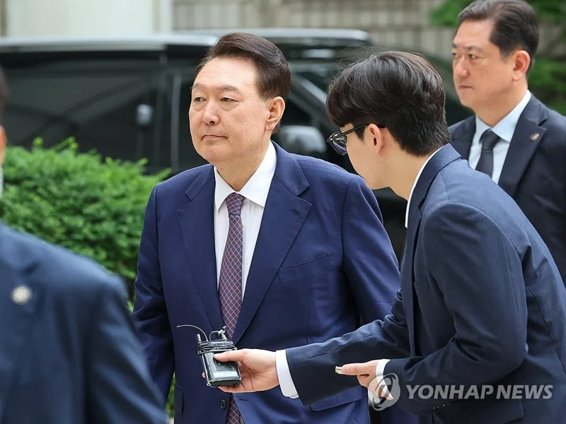 Yoon Suk Yeol