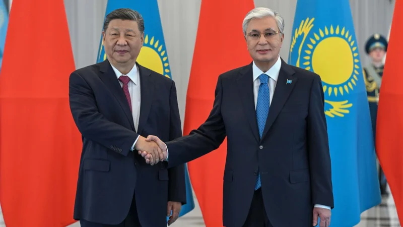 Memleket basshysy QHR Tóraǵasymen kelissóz júrgizdi
