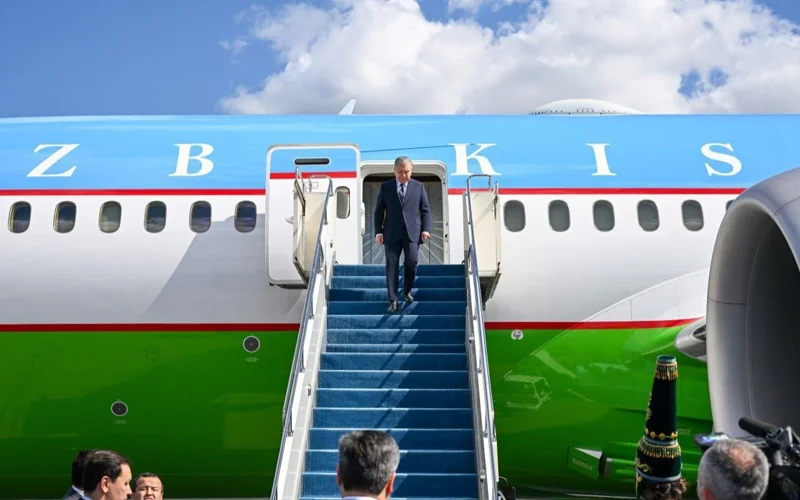 Ózbekstan Prezıdenti Shavkat Mırzıeev 