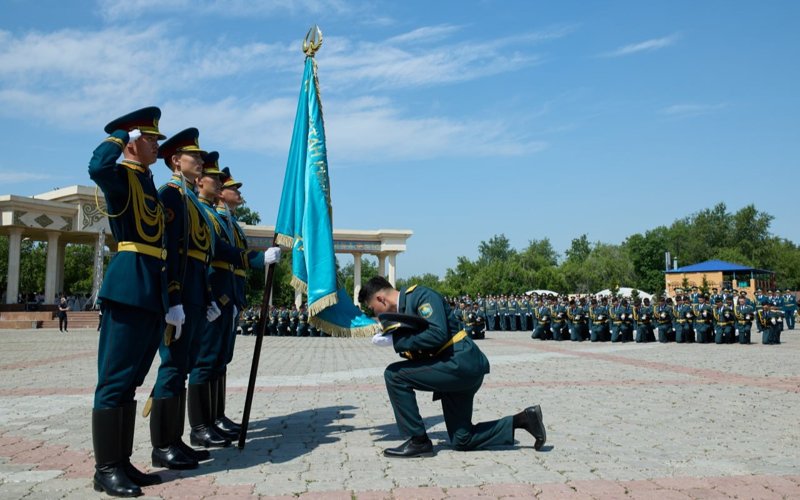 Ulttyq ulan ofıtserleriniń qatary 200-ge jýyq túlekpen tolyqty Ulttyq ulan ofıtserleriniń qatary 200-ge jýyq túlekpen tolyqty