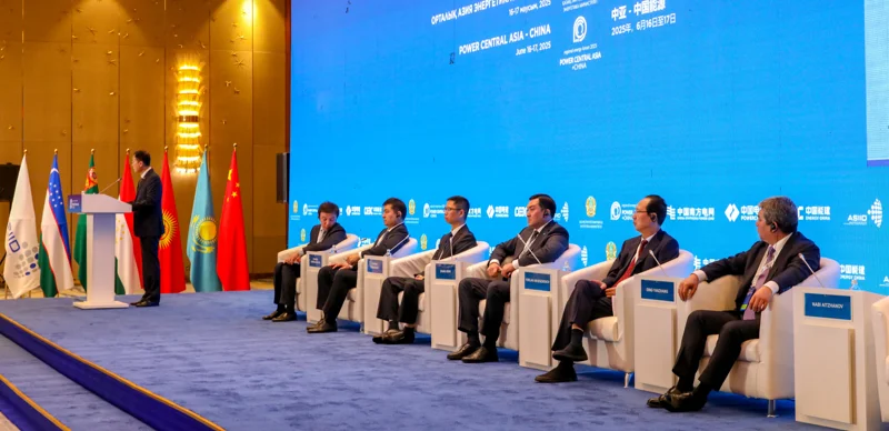 Munaı-gaz hımııasyn damytý: 15 mlrd dollardyń 6 jobasy júzege asady 