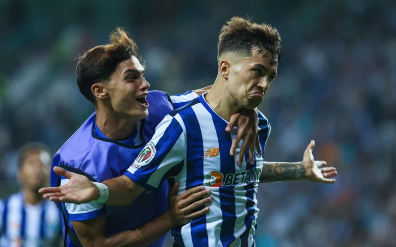 Klýbtar arasyndaǵy ÁCh: «Palmeıras» pen «Portý» teń tústi