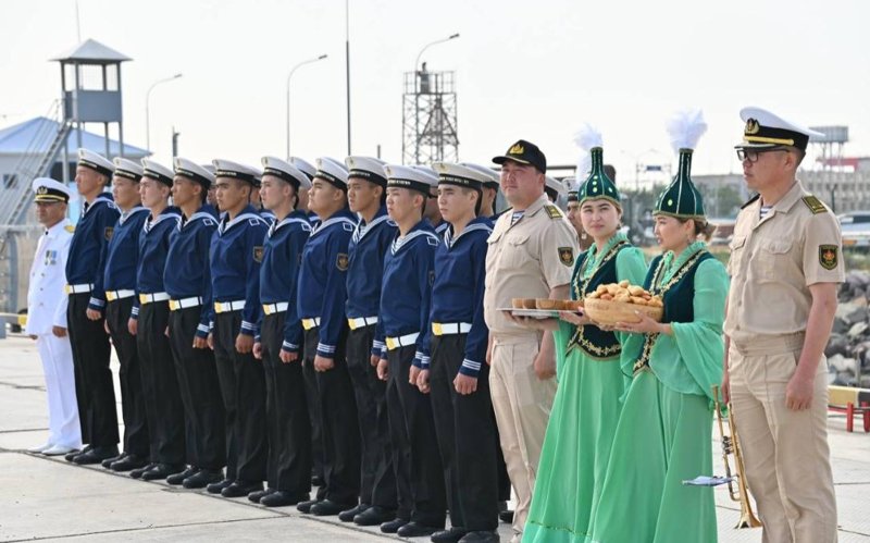 “里海轻风-2025”哈阿海军联合演习在阿克套启动 “里海轻风-2025”哈阿海军联合演习在阿克套启动