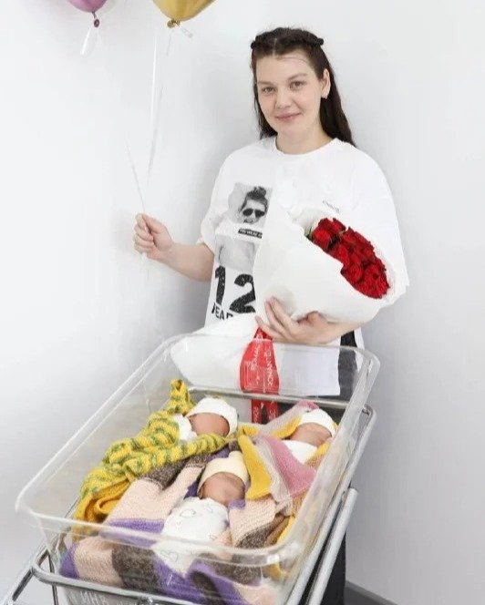 уч эгизак уч эгизак
