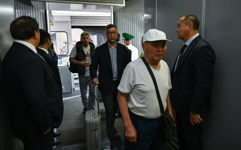 Kazakhstan evacuates its citizens from conflict zone in Middle East - Foreign Ministry Kazakhstan evacuates its citizens from conflict zone in Middle East - Foreign Ministry
