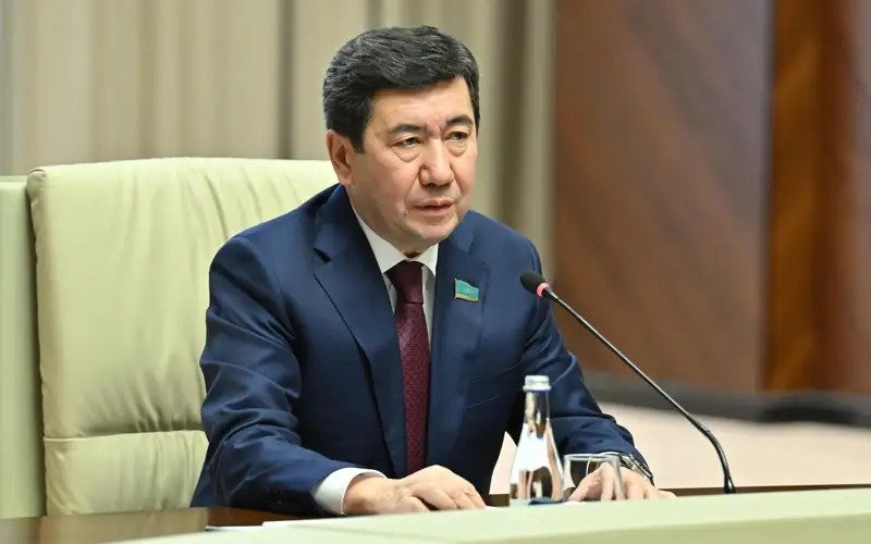Ерлан Қошанов Ерлан Қошанов
