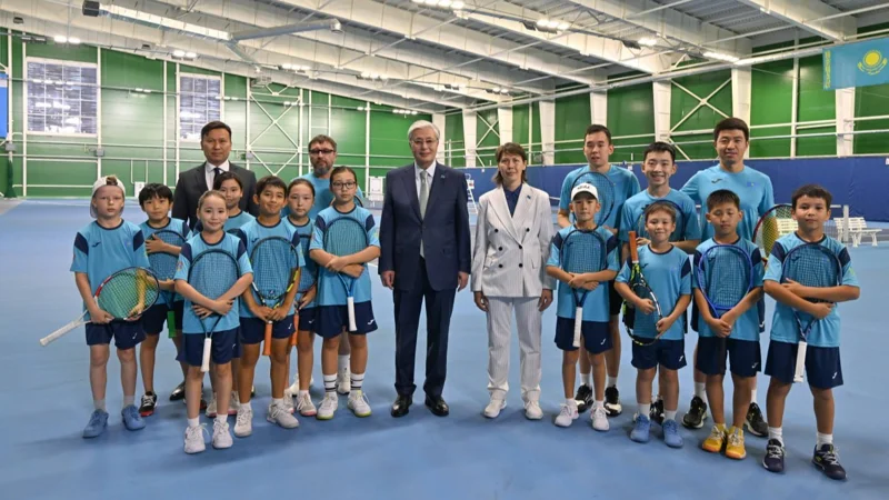 Глава государства посетил теннисный центр «Даулет»