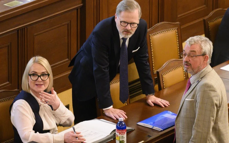 Правительство Чехии пережило очередной вотум недоверия