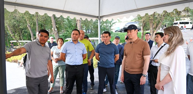 Saıran kóliniń jaǵalaýyna skeıtpark salynady Saıran kóliniń jaǵalaýyna skeıtpark salynady