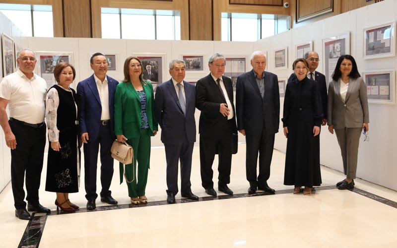 Личный фонд Абиша Кекилбаева передан в Архив Президента РК Личный фонд Абиша Кекилбаева передан в Архив Президента РК