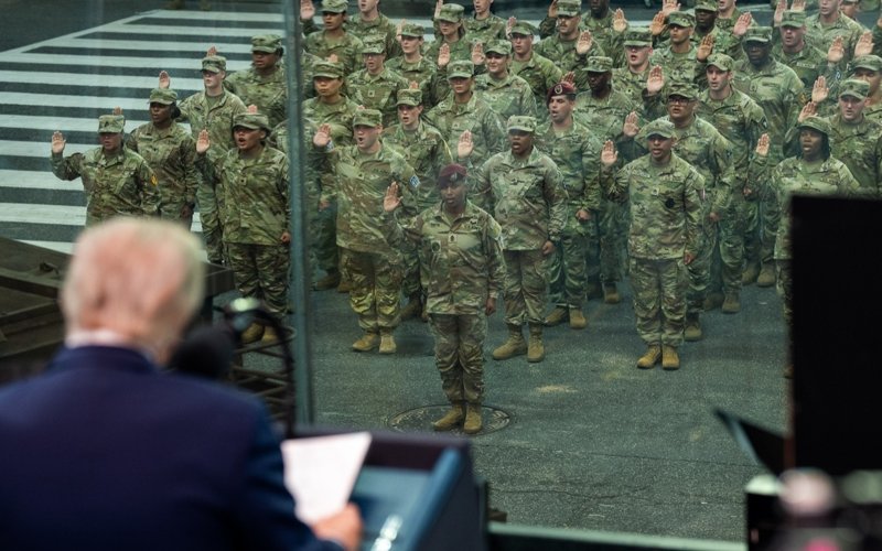 Израиль ожидает решения США о присоединении к ударам по Ирану в течение 24-48 часов Израиль ожидает решения США о присоединении к ударам по Ирану в течение 24-48 часов