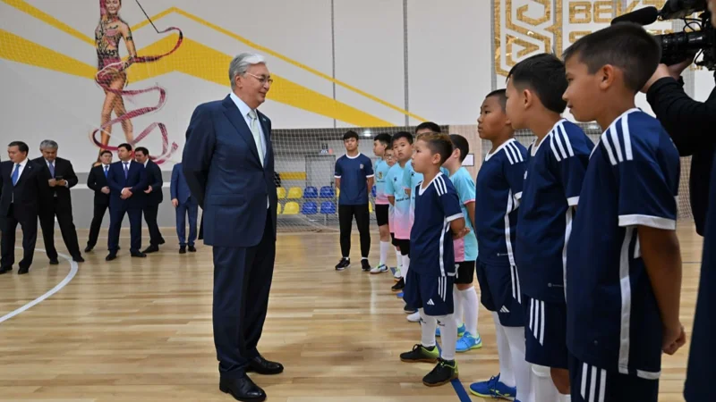 Қасым-Жомарт Тоқаев Бекзат Саттарханов атындағы спорт кешенін аралап көрді 